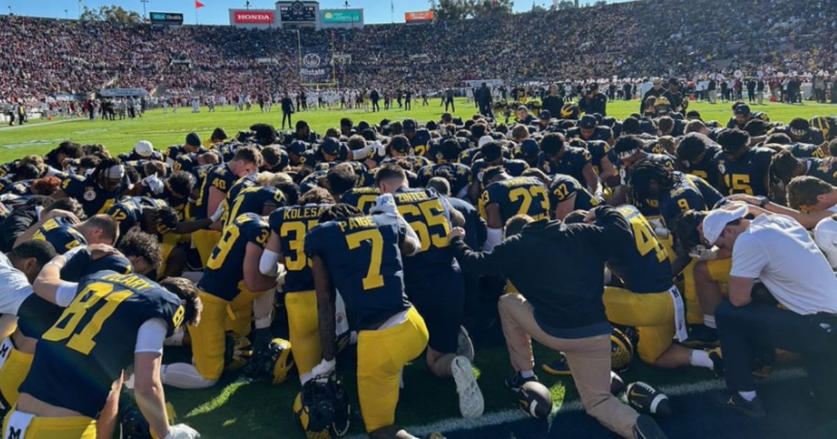 'All Glory to God': Just Before Thrilling Playoff Win, Michigan Players United in Prayer