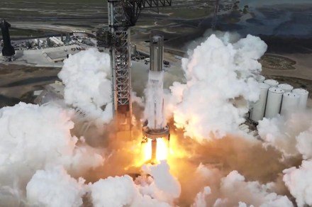 Watch SpaceX wrap up 2023 with spectacular Super Heavy rocket test