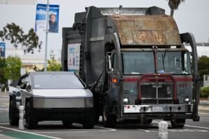 When These Journalists Tried to Review the Cybertruck, It Bricked