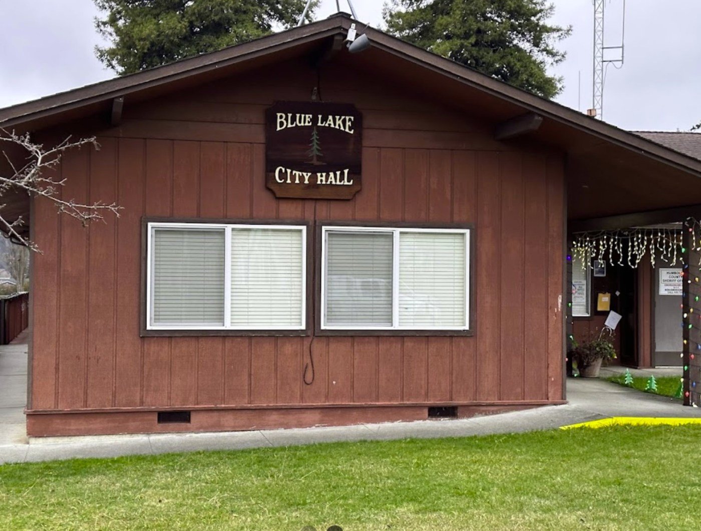 Supervisors OK Blue Lake contract with sheriff’s office