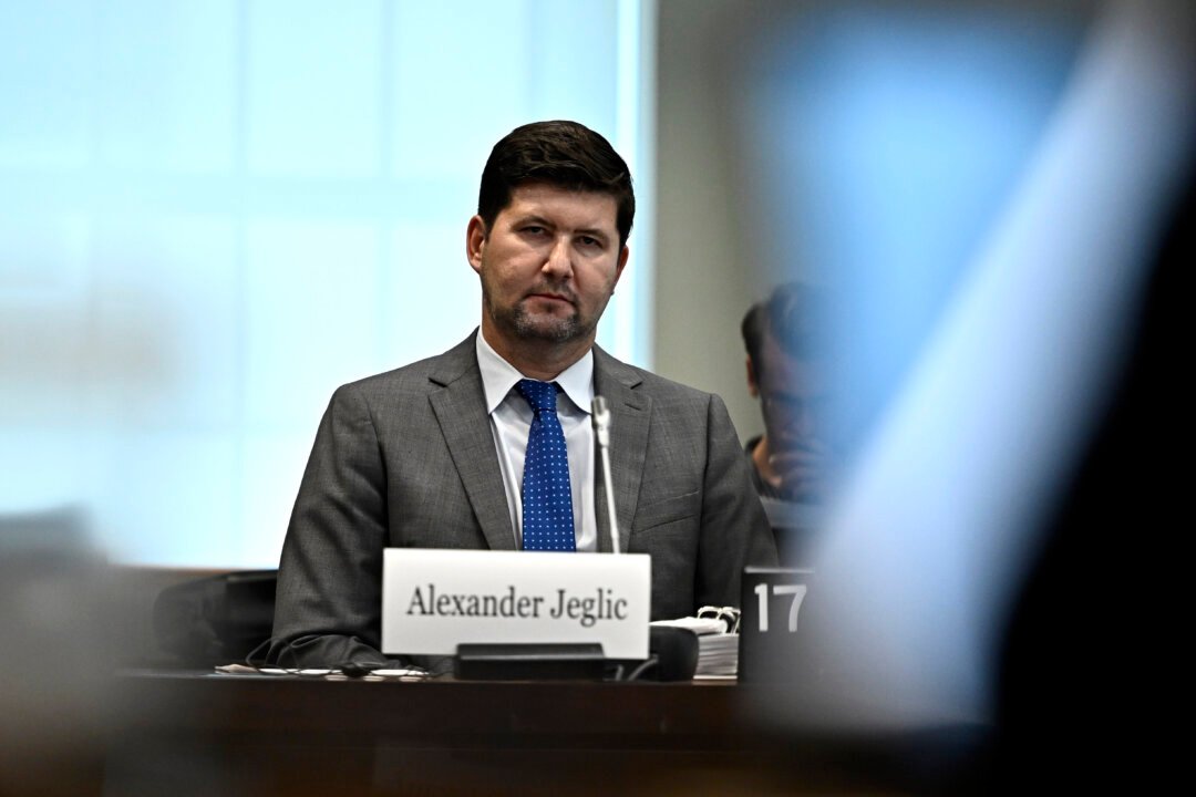 Procurement Watchdog Launches Probe Into ‘Bait and Switch’ Practices Across 5 Federal Departments