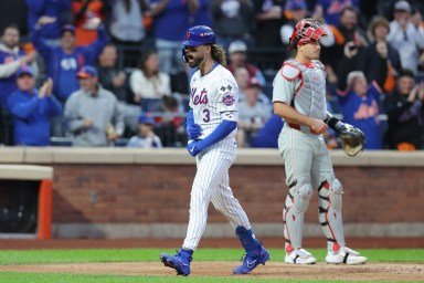 Jesse Winker comfortable playing 1st base with Mets should situation arise