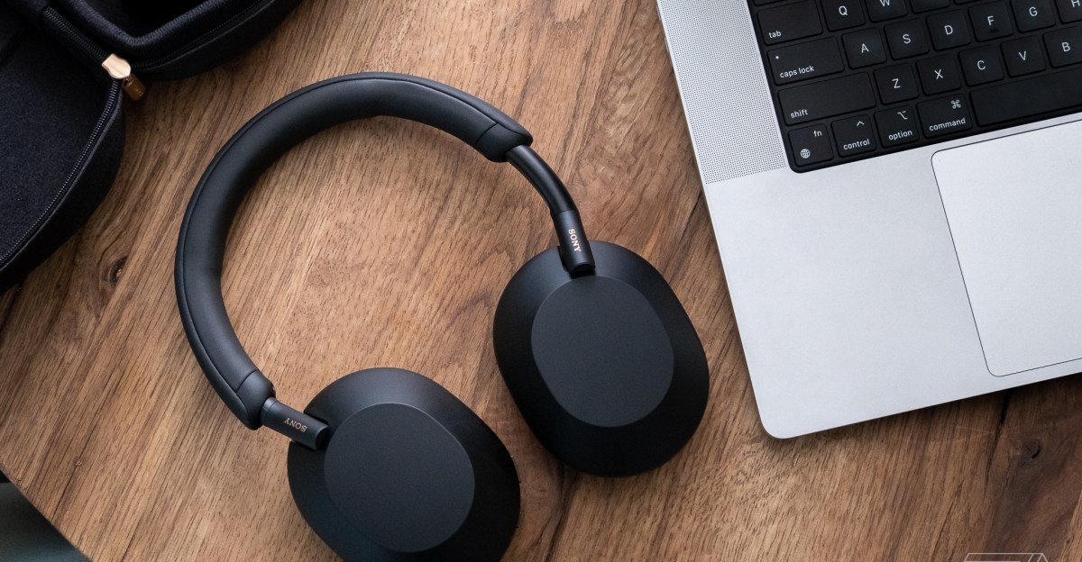 Sony’s noise-canceling WH-1000XM5 headphones are on sale for $150 off