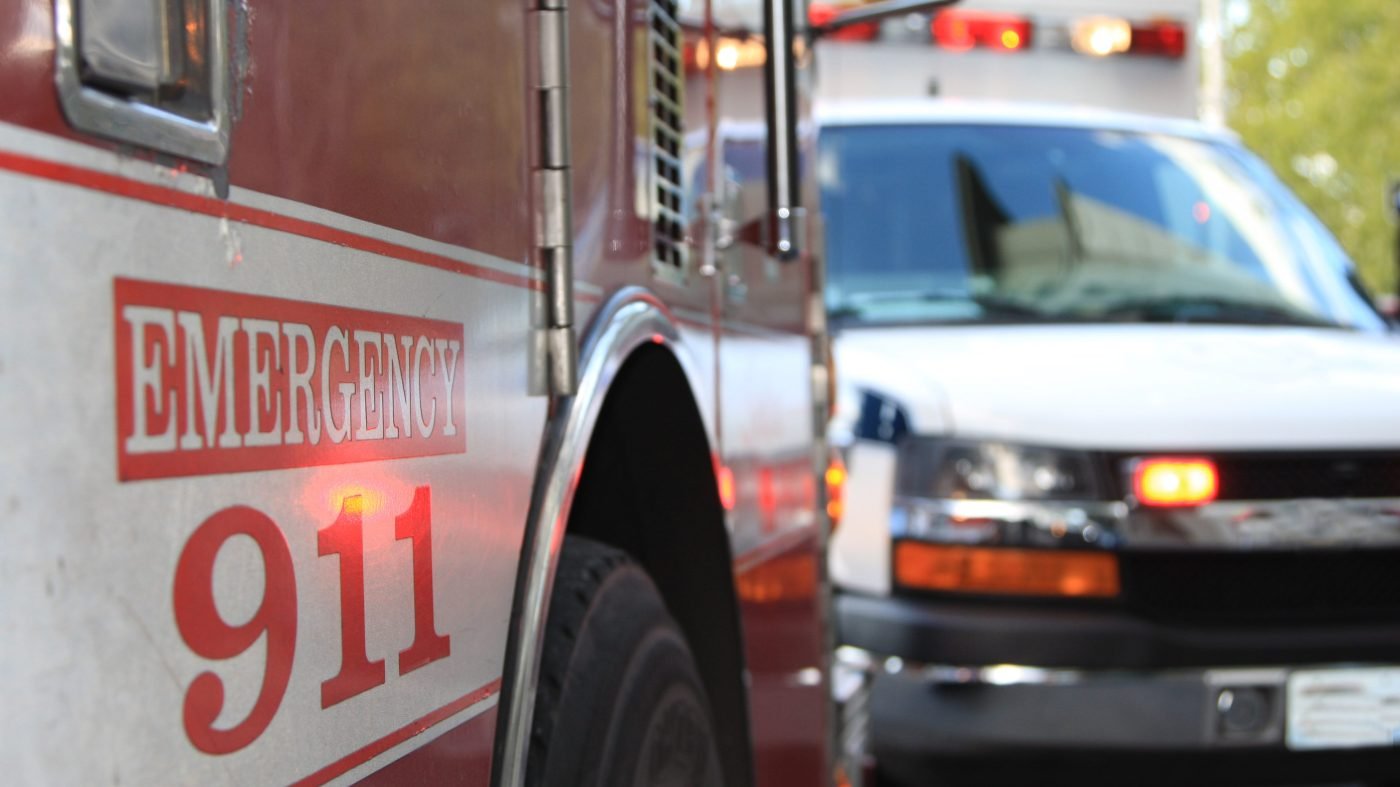 Plane crashes Saturday afternoon in Brooklyn Park neighborhood