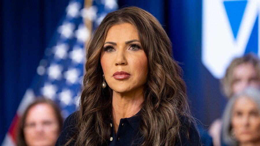 Suspect arrested in theft of Noem's purse at DC restaurant