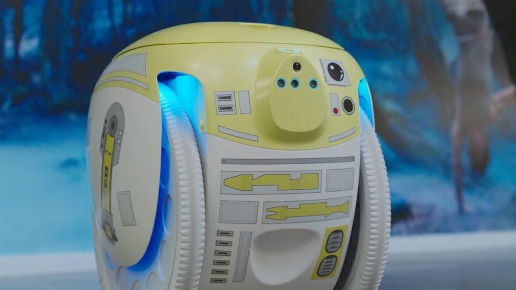 Meet G1T4-M1N1, a Real-Life, Beep-Booping Star Wars Droid You Can Buy