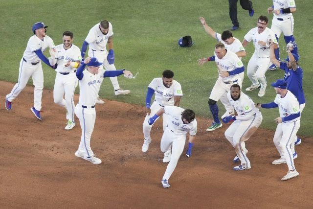 By the numbers: How the Blue Jays surged to first place in AL East
