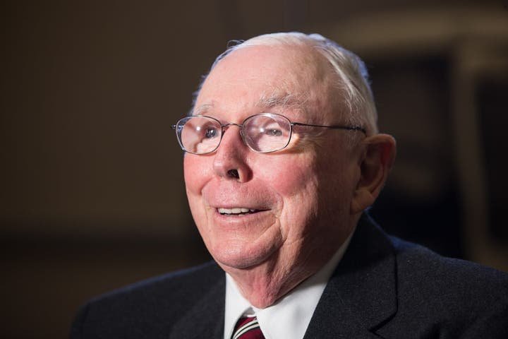Charlie Munger's Three-Step Wealth Accumulation Strategy: 'Save Diligently, Seize Opportunities, And Continuously Self-Educate'