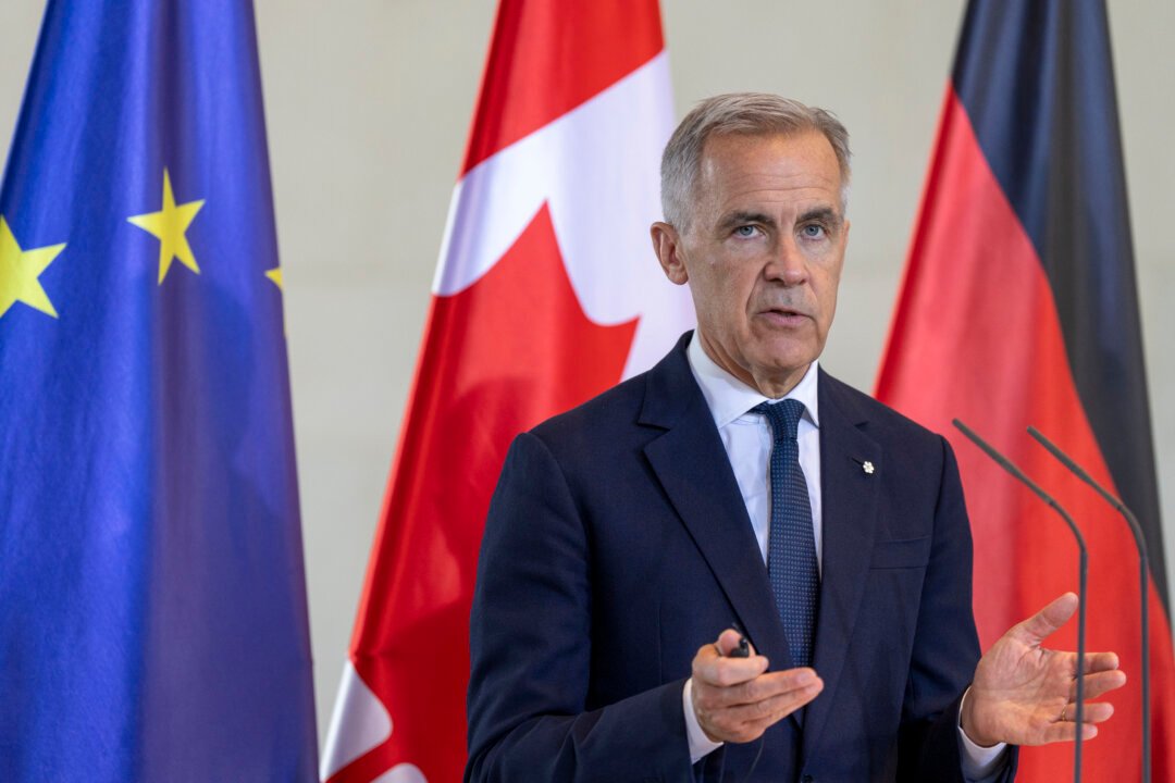 Carney Says First Major Projects to Include Port Infrastructure, Touts LNG Potential