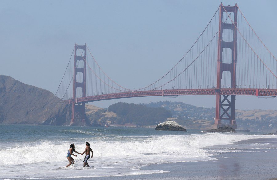 Beachgoers warned of sneaker waves, rip currents on Labor Day