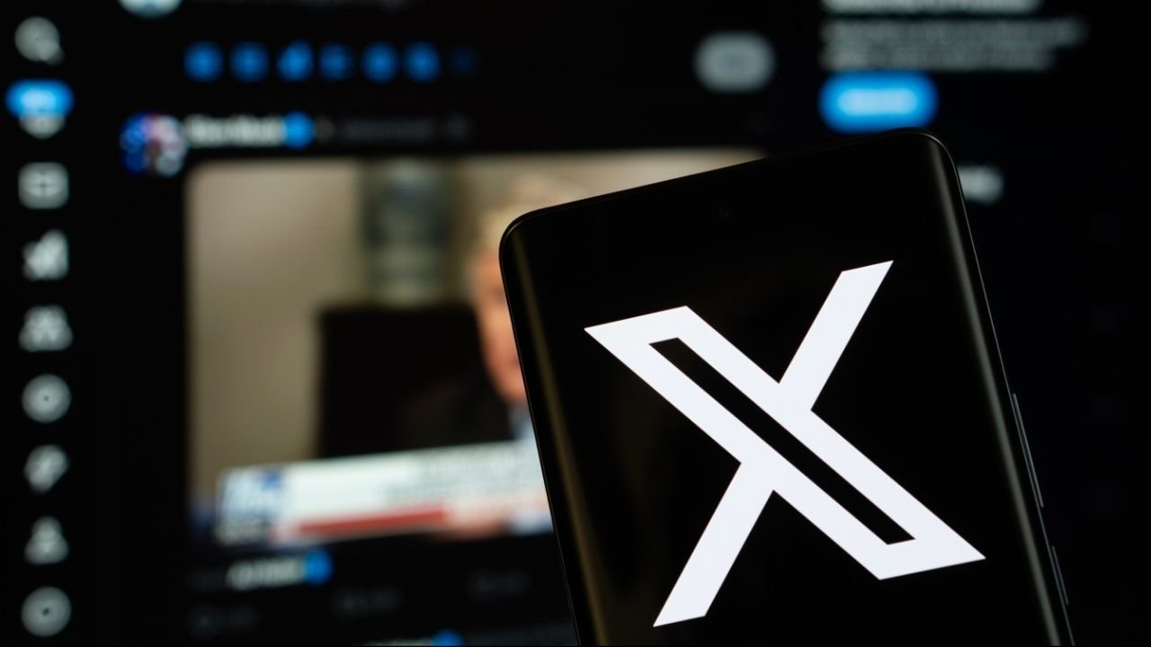 X Down for Thousands of Users, Downdetector Shows