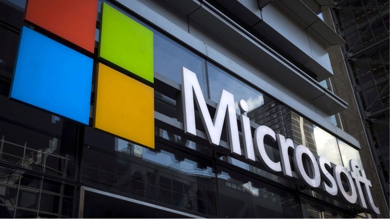 Microsoft Down for Thousands of Users, Downdetector Reports