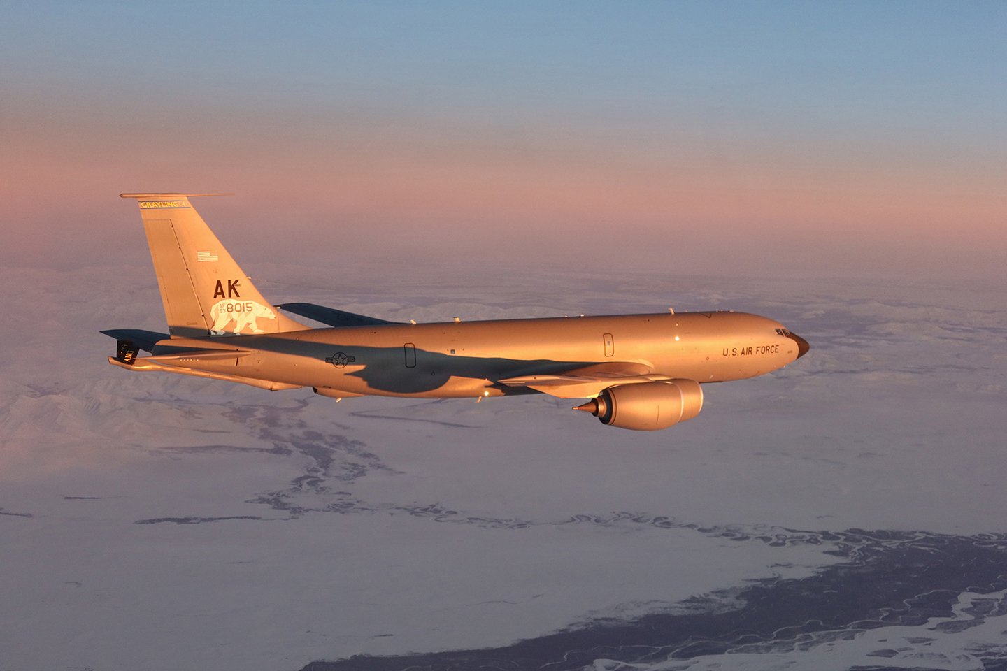 All 6 crewmen die in refueling plane crash