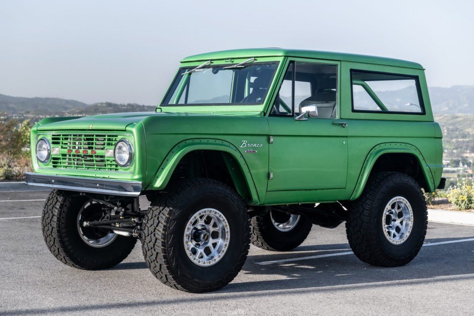 351-Powered 1969 Ford Bronco