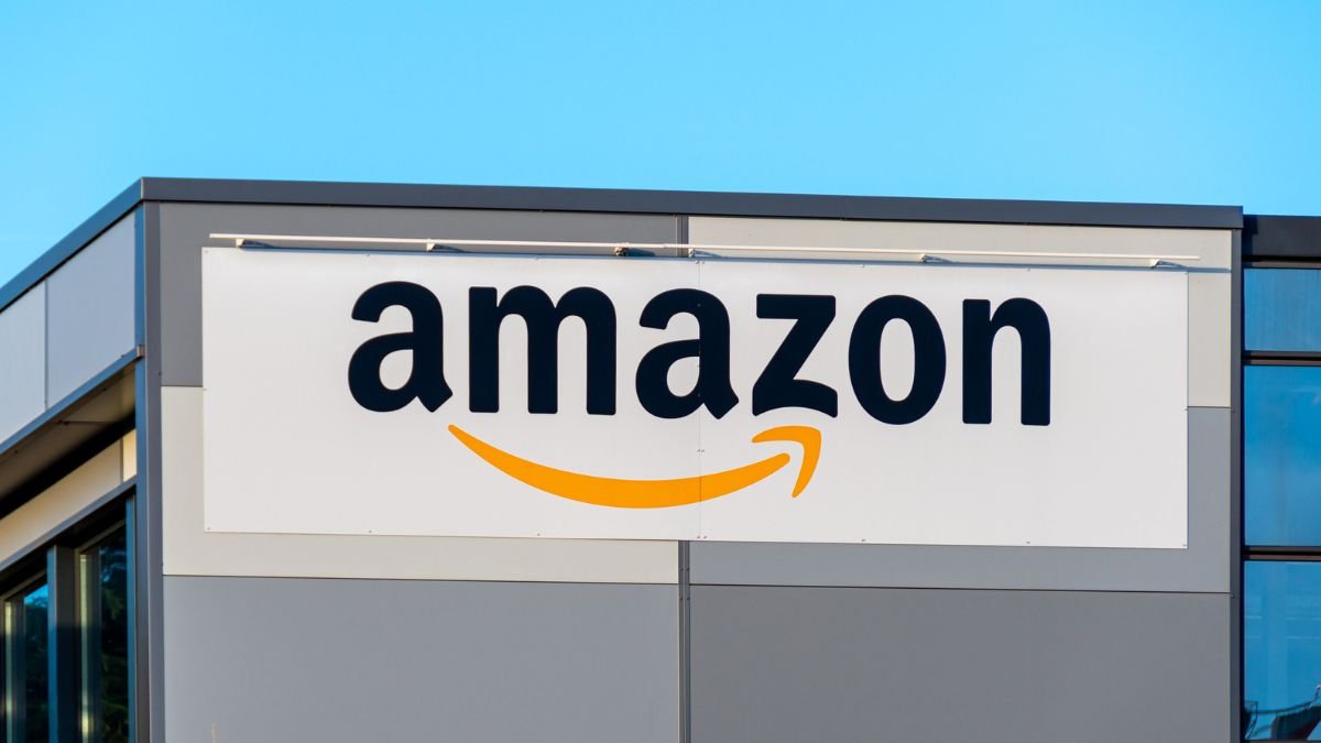 Amazon Plans to Launch Satellite Internet in Mid-2026