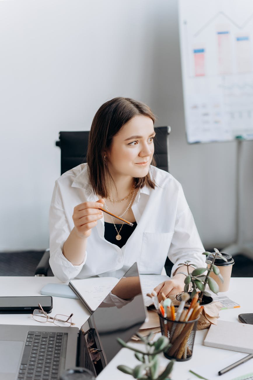How Fractional CMOs Bring Outside Perspective to Your Organization