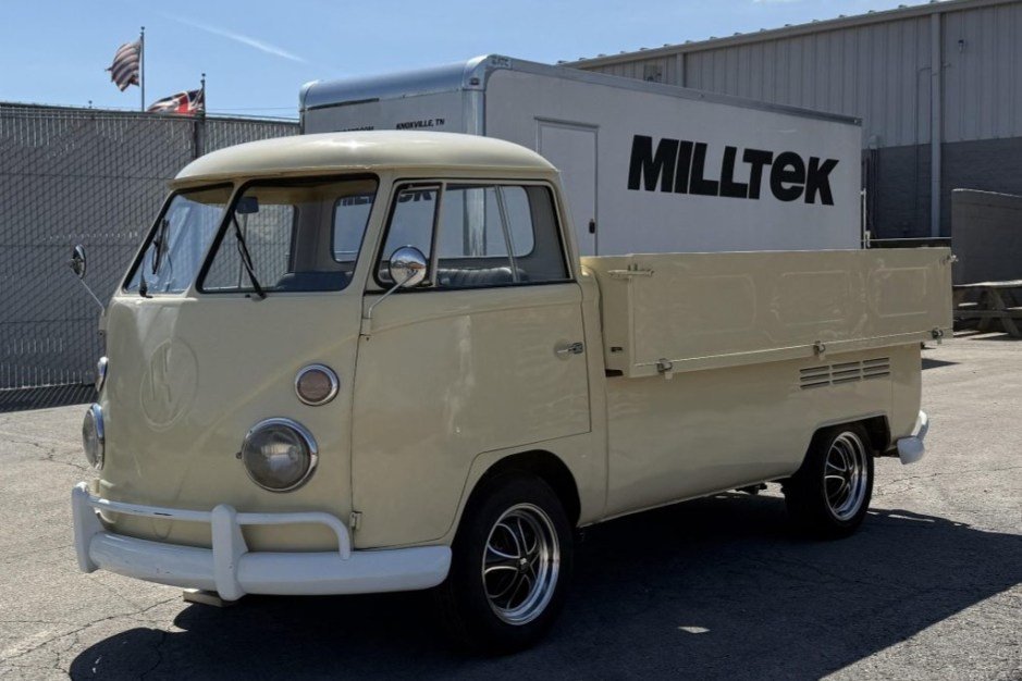 1975 Volkswagen Type 2 Single-Cab Pickup