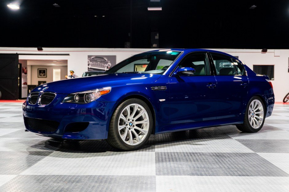 9k-Mile 2006 BMW M5