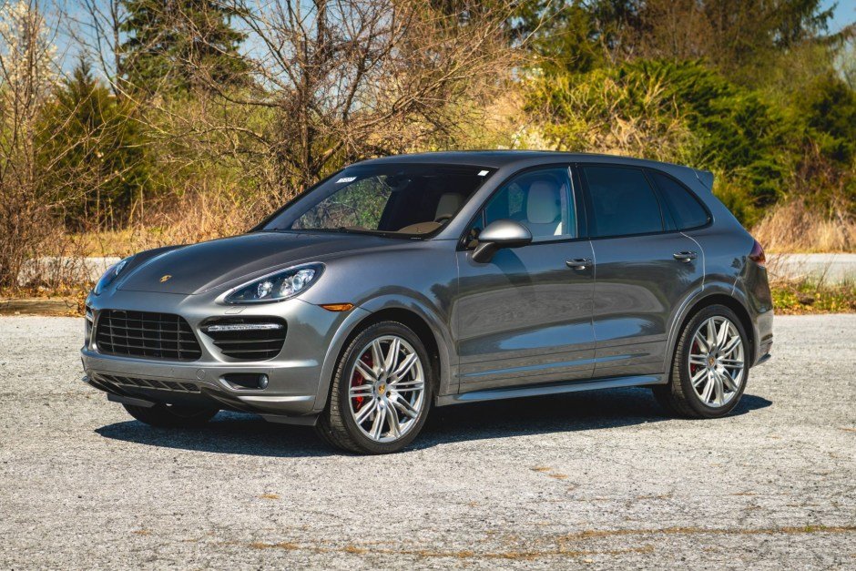32k-Mile 2014 Porsche Cayenne GTS