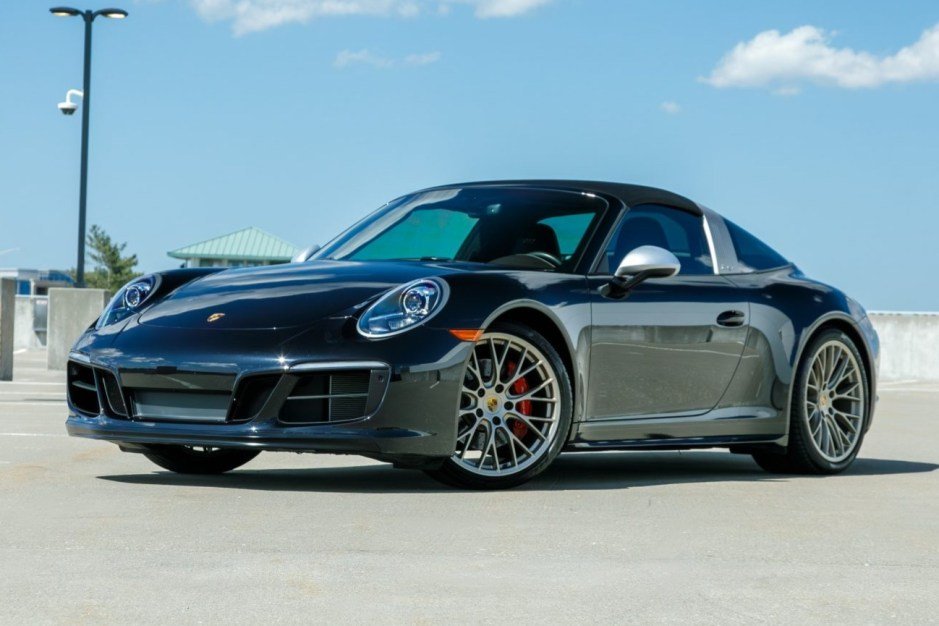 2019 Porsche 911 Targa 4 GTS Exclusive Manufaktur Edition