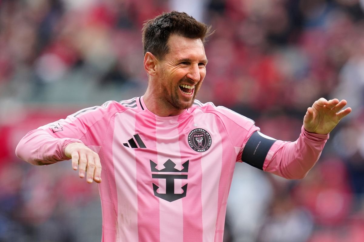 Messi doubles MLS base salary, his $28 million total compensation more than twice any other player