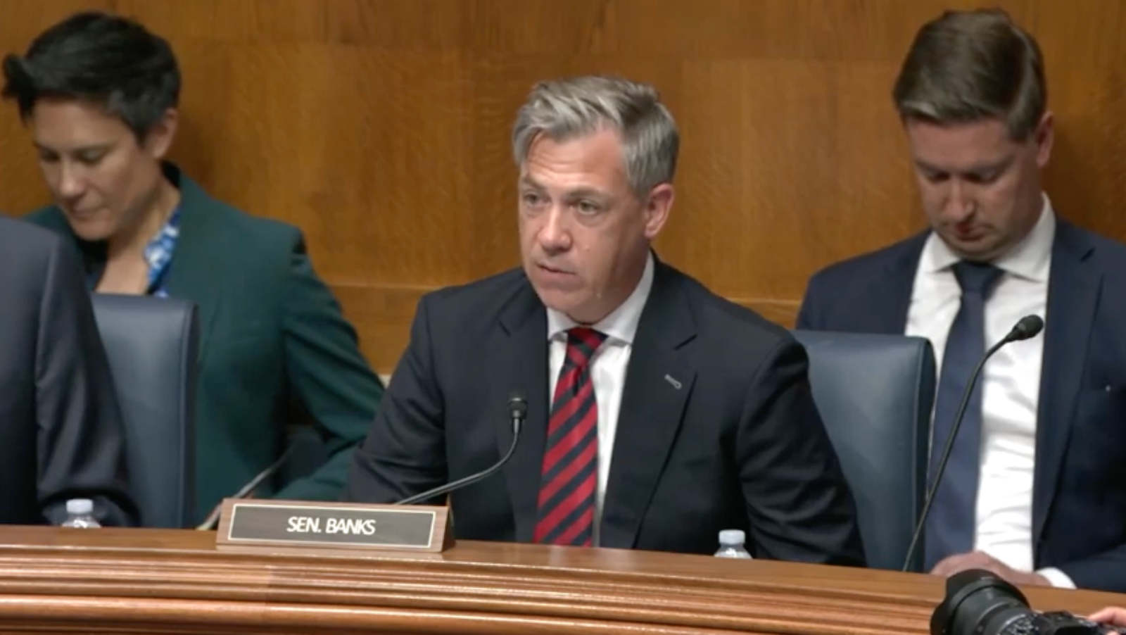 Senator Jim Banks holds hearing on the impact of AI on the workforce