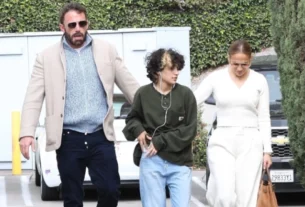 Jennifer Lopez & Ben Affleck Go Cowboy Hat Shopping With Emme