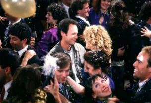 A couple on the dance floor in When Harry Met Sally