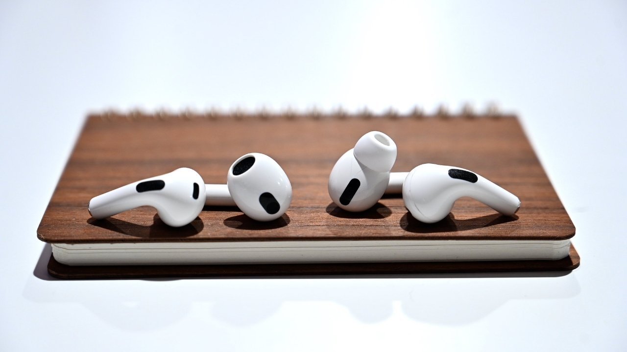 61491 127015 0 90671 AirPods 3 and pro xl