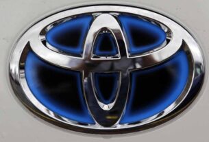 Toyota prius logo ap 0706 e1698877753900