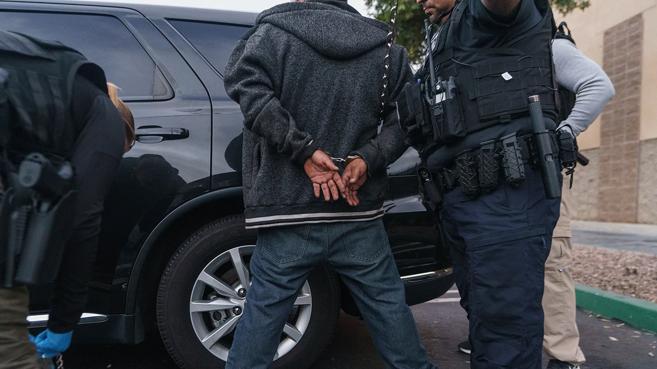 060622 ICE Arrest AP CM 01.jpg 2