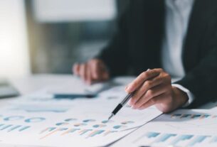 Business Analyst Checking In Financial S