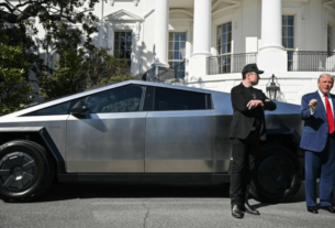 The Hill Graphics 11