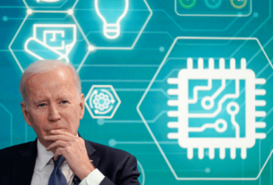 Biden Joe semiconductor chips 03092022 AP22277809183139