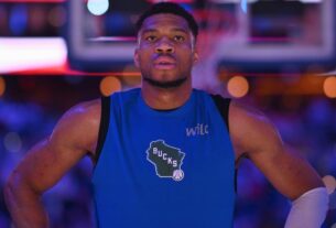 59c4916c giannis antetokuonmpo bucks v sixers