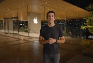 66449 139348 John Ternus outside xl