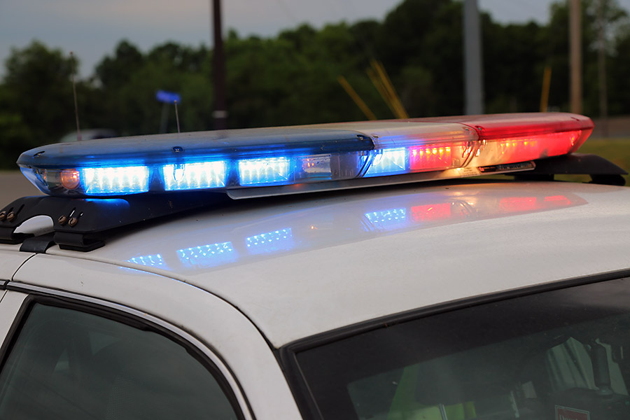 Clarksville Police Department Responds to Injury Crash on Evans Road, Traffic Shut Down 1 Police Lights