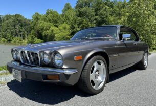 1977 jaguar xj6c img 0732 84326 scaled 21791