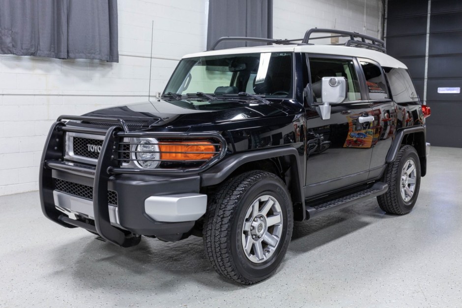 2014 toyota fj cruiser 3 37728